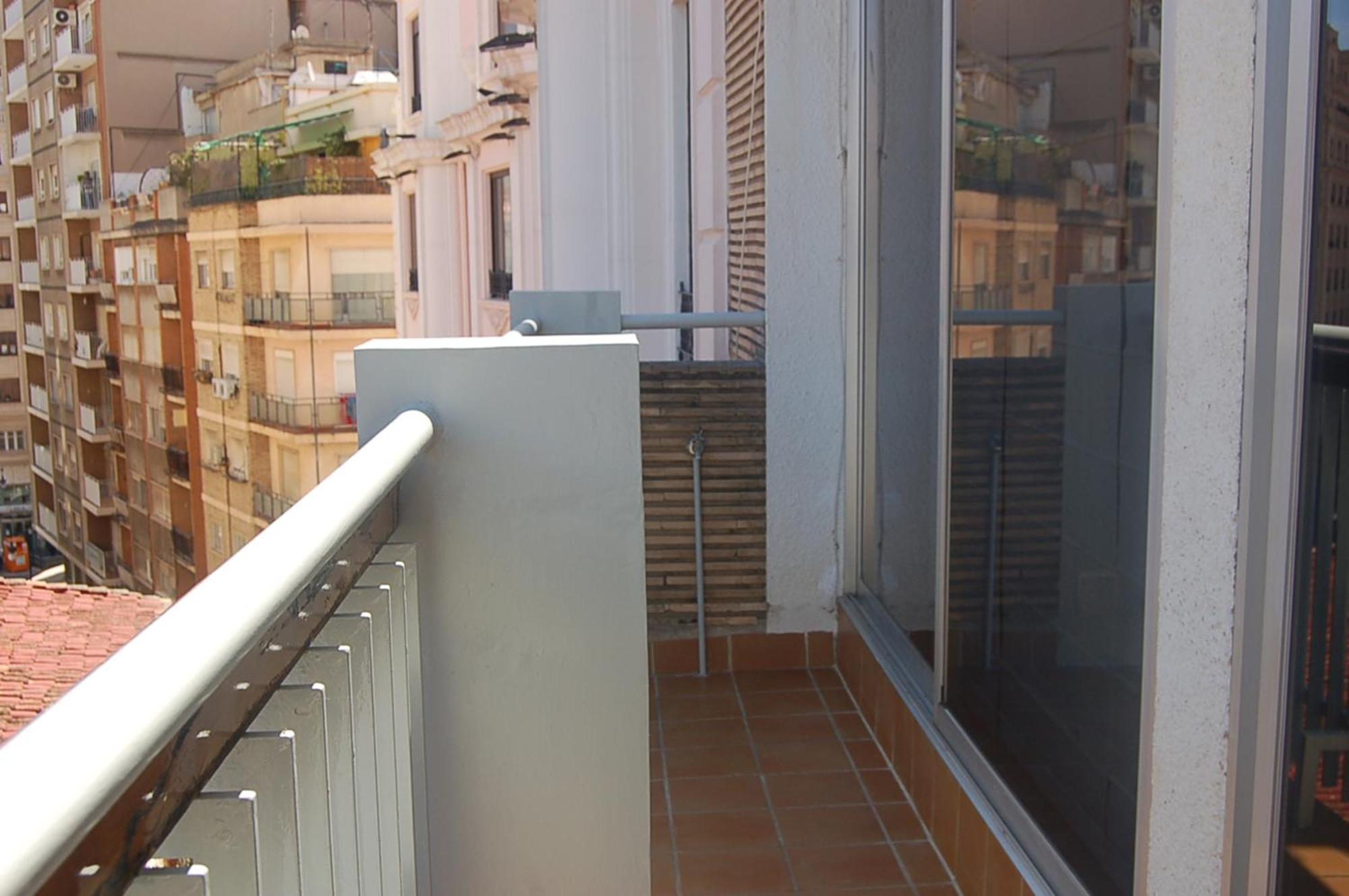 Apartamento Tiziano Mercado Central Apartment Valencia Bagian luar foto
